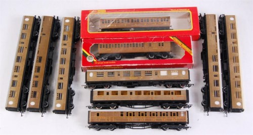 Lot 926 - 6 Hornby Thompson teak coaches, 2 Gresley teak...