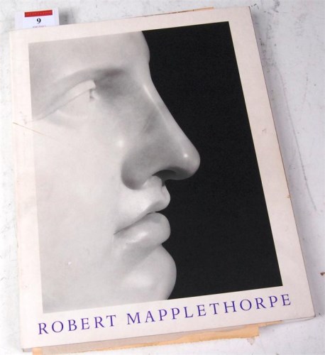 Lot 9 - Richard MARSHALL, Robert Mapplethorpe, New...