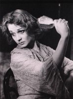 Lot 71 - Angus McBean - Vivien Leigh as Blanche DuBois...
