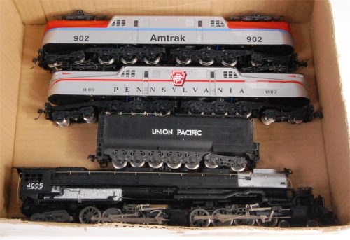 Lot 866 - 2 Mehano H0 American GG-I 4-6-6-4 electric...