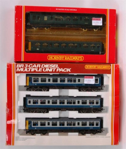 Lot 1040 - A Hornby R267 BR blue 2 car class 110 DMU...