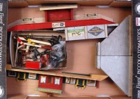 Lot 257 - Mixed lot of 2 wooden station halts,...