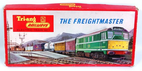 Lot 855 - A Triang RS 51 'Freightmaster' train set...