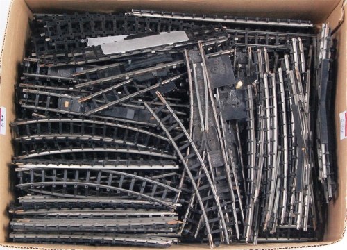 Lot 634 - A quantity of Triang series 3 track including...