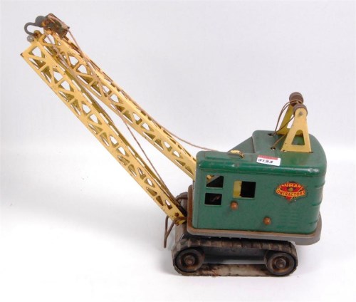 Lot 3133 - Marx, pressed steel caterpillar crane 'Lumar'...