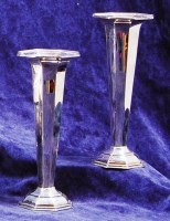 Lot 209 - A pair of Art Deco silver trumpet form vases,...
