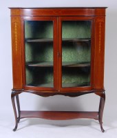 Lot 1009 - An Edwardian mahogany and satinwood inlaid...