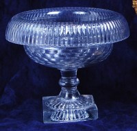 Lot 591 - A George III cut glass pedestal bowl, having a...
