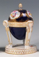 Lot 80 - A late Meissen porcelain inkstand and cover,...