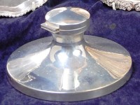 Lot 149 - A George V silver capstan inkwell, of good...
