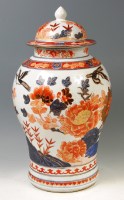 Lot 78 - A 19th century Chinese Imari vase and cover,...