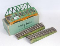 Lot 436 - Hornby 1930-3 electrical viaduct with green...