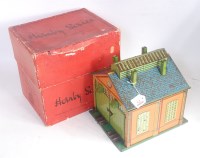 Lot 479 - Hornby 1935-41 EIE Engine Shed with green base,...