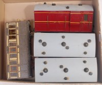 Lot 490 - 2 trays containing 9 assorted scratch built GI...