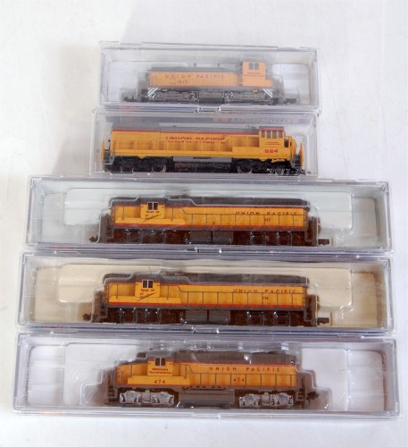 Lot 798 - Five Life-Like N gauge Union Pacific diesels,...
