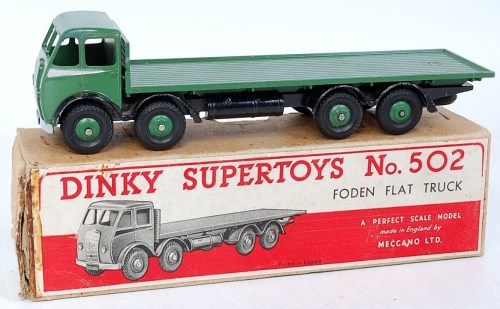 Lot 1910 - A Dinky Toys No. 502 Foden flat truck, first...
