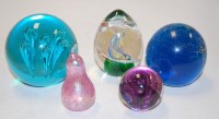Lot 278 - A quantity of modern glass paperweights (12)