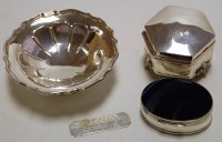 Lot 371 - A George V silver ring box, of plain hexagonal...