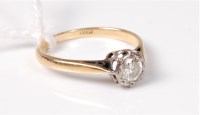 Lot 532 - An 18ct single stone diamond ring, the...