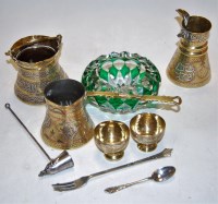 Lot 580 - A small collection of miscellaneous items, to...