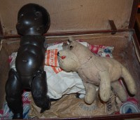 Lot 801 - A collection of loose dolls and soft toys to...