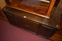 Lot 1470 - An early 20th century moulded oak linenfold...