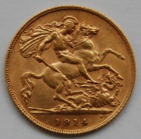 Lot 2148 - Great Britain, 1914 gold half sovereign,...