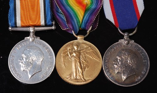 Lot 1071 - A WW I British War and Victory duo, naming B.Z....