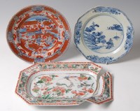 Lot 217 - An 18th century Chinese export blue and white...