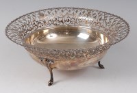 Lot 2094 - A George V silver fruit bowl, having a lattice...