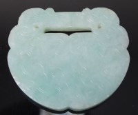 Lot 2271 - A Chinese green jade single belt buckle, of...