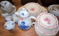 Lot 152 - A Wedgwood Etruria Queens shaped Husk pattern...