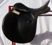 Lot 15 - Saddle English leather GP 18'' black medium...