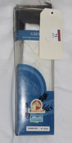 Lot 73 - Girth CC white non elasticated 46'' with wash bag