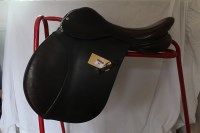 Lot 85 - Saddle Ideal Pony Saddle 16'' medium fit S/H