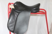 Lot 254 - Saddle Barnsby working hunter black 15'' new