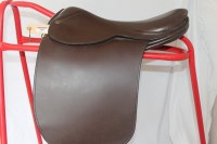Lot 260 - Saddle Barnsby show 1/2 pad 16'' extra wide...