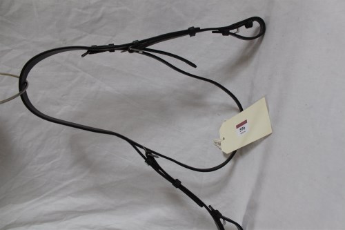 Lot 596 - Barnsby headpiece and cheeks black cob size new