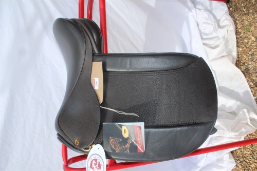 Lot 836 - Saddle Black Country Poppy show dark havana 15'...