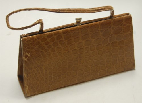 Lot 44 - A mid-20th century snakeskin lady's handbag,...