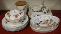 Lot 48 - A quantity of Royal Worcester Evesham pattern...