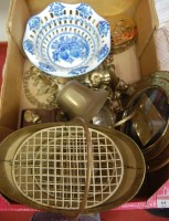 Lot 64 - A box of assorted metal wares principally in...