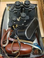 Lot 70 - A German 35mm SLR camera, and one other by...