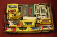 Lot 166 - A box of assorted modern issue diecast to...