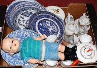 Lot 138 - A box of miscellaneous items, to include 1960s...