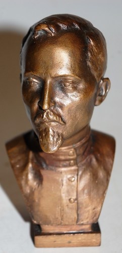 Lot 224 - A 20th century gilt bronze head & shoulders...