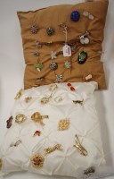 Lot 248 - A collection of vintage designer brooches, to...