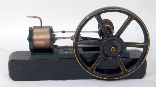 Lot 51 - Horizontal steam engine comprising heavy wood...
