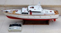 Lot 74 - GRP Hulled Motor Cruiser, fitted with 27MHZ...