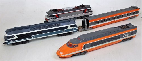 Lot 903 - LIMA & Jouef HO items :- TGV driving & trailer...